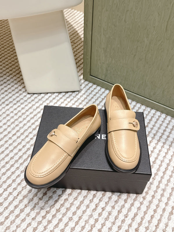 CC 26SS Loafers 3cm Beige Cowhide 653490