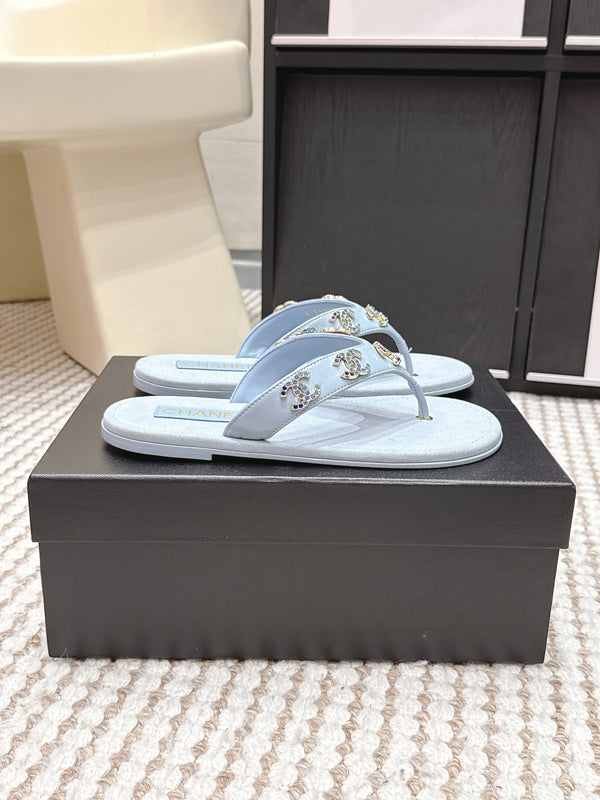 CC 26s Flip-Flop Light Grey Blue Sheepskin 632359