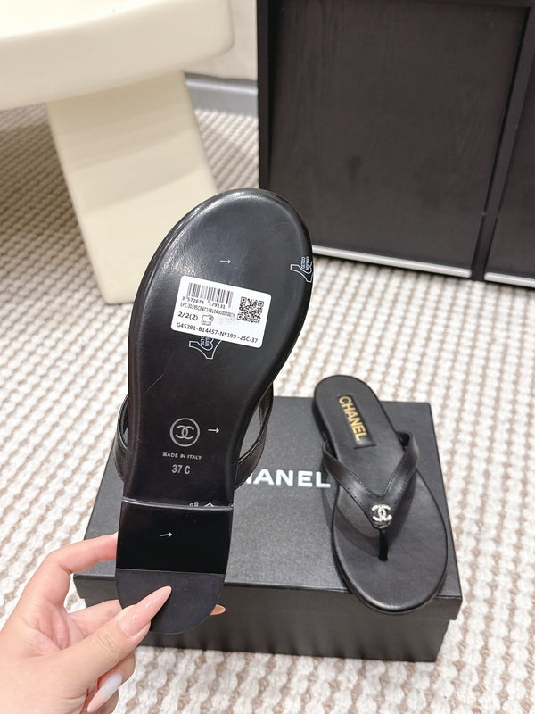 CC 26ss Flip-Flops Black Sheepskin 653598