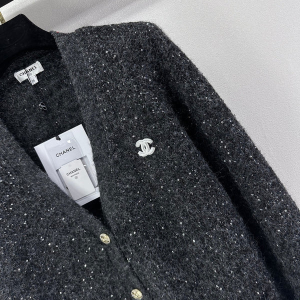CC V-Neck Grey Cardigan Grey Knit 346012