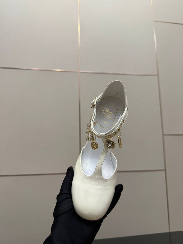 RV 26WF New T-Strap Rhinestone Strap Sandals 7cm White Patent Leather 629893