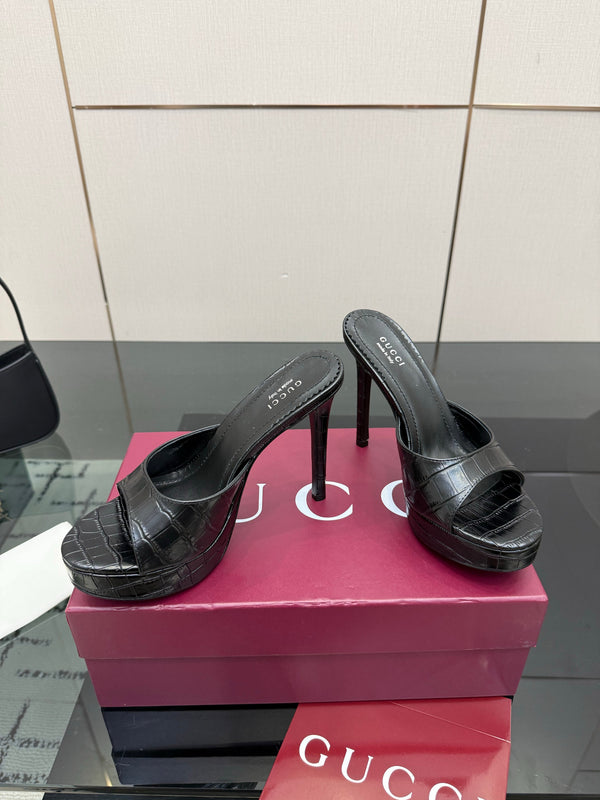 GG 26s Sandal 12cm Black Embossed Leather 828216