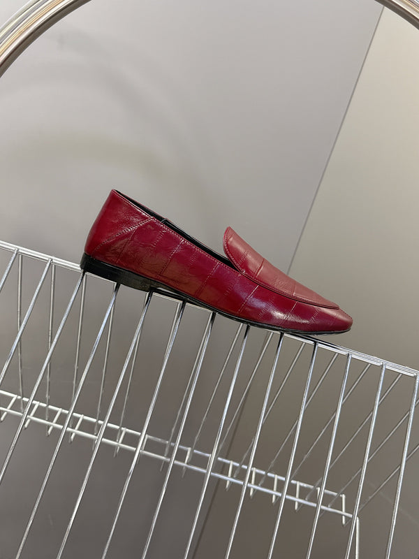 YSL 26s Loafer Burgundy Embossed Leather 635585