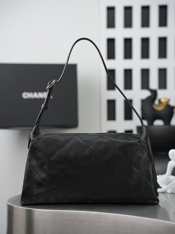 CC 26s Maxi Hobo Bag Black Shiny Lambskin GHW