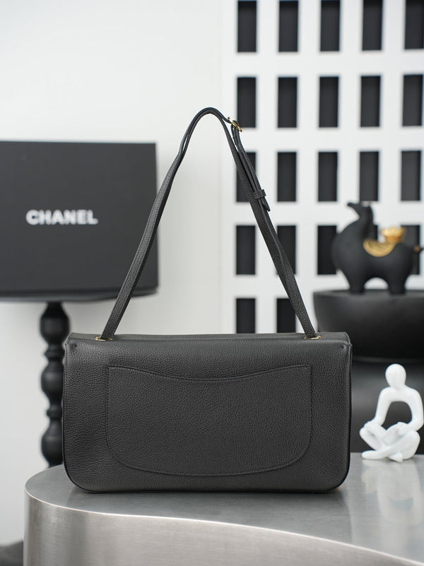 CC 26s Maxi Flap Bag 32cm Black Calfskin GHW