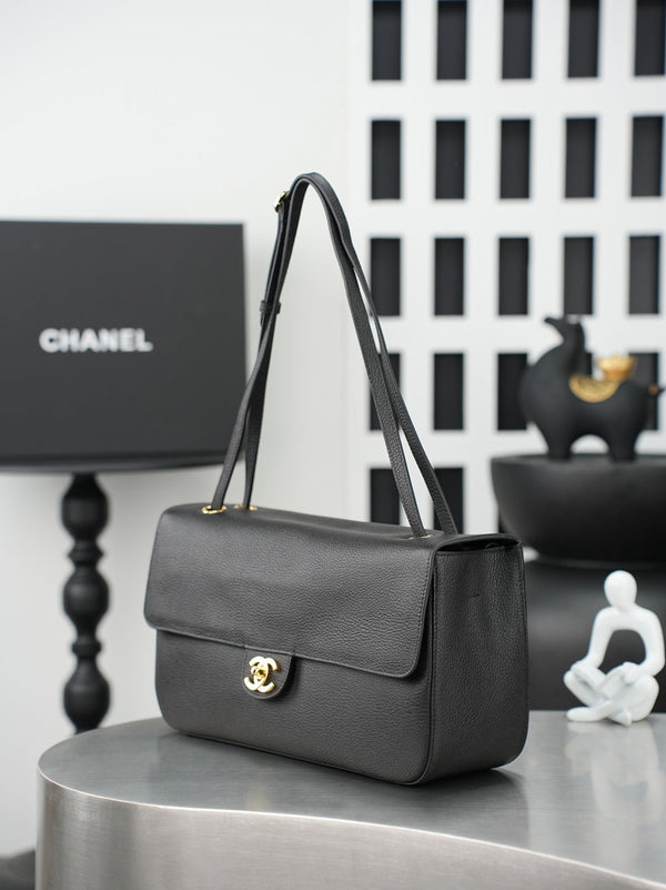 CC 26s Maxi Flap Bag 32cm Black Calfskin GHW