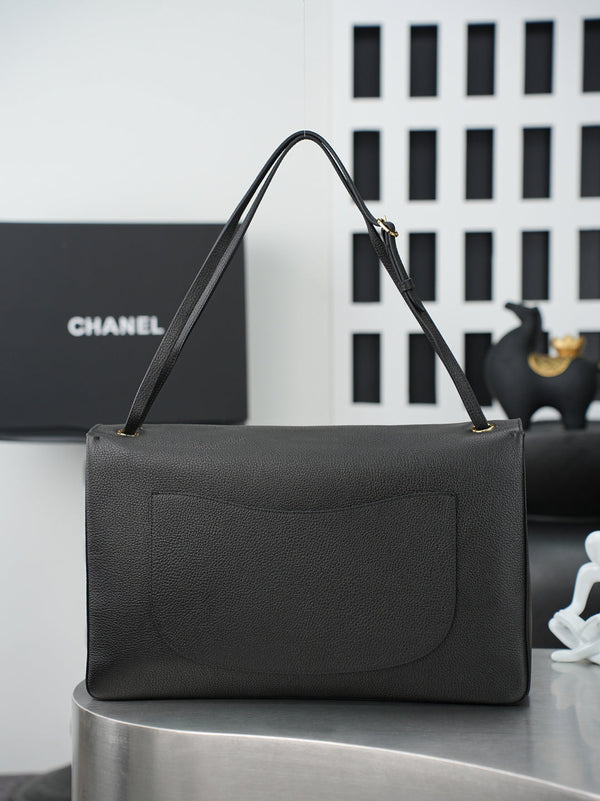 CC 26s Maxi Flap Bag 39cm Black Calfskin GHW