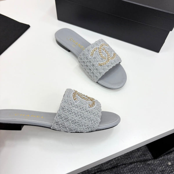 CC 25 Doubble Chain Embroidered Slippers Grey Fabric And Sheepskin 352494