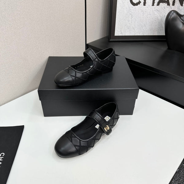 CC25 Mary Janes Black Cowhide 352503