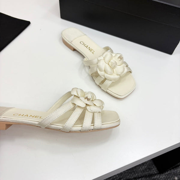 CC 25 Camellia Open Flat Mule Ivory Sheepskin And Fabric 368849