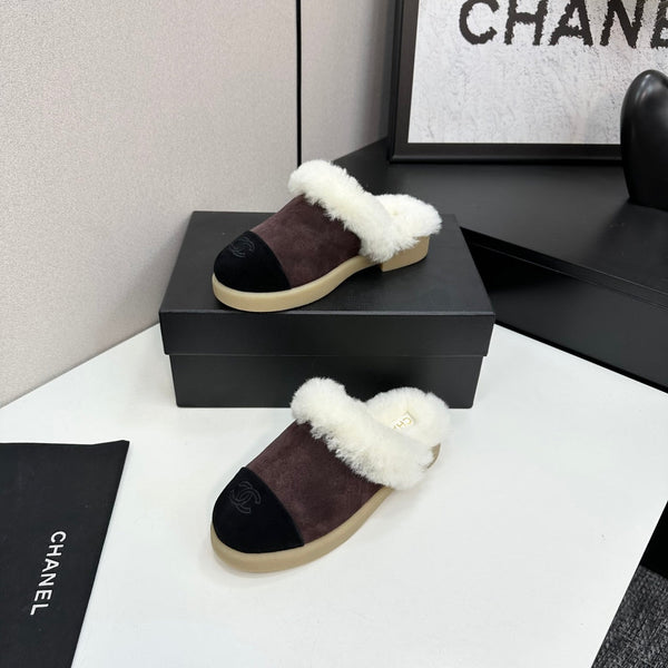 CC furry mule dark brown black suede and wool 532572