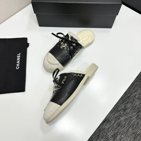 CC 26s Mules Flat Black Leather Suede Fur 109163