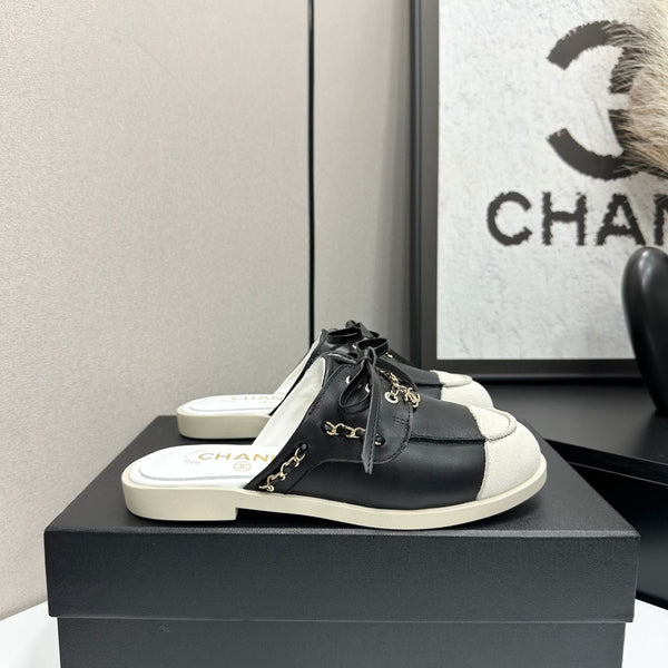 CC 26s Mules Flat Black Leather Suede 109164