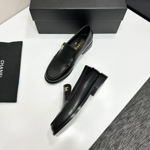 CC SS 2026 Pre Loafer Black Calfskin 630471