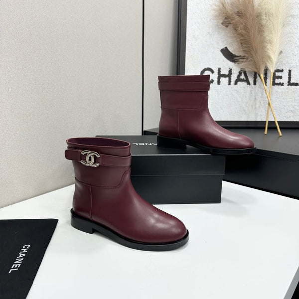 CC FW 2026 Ankle Flat Boot Burgundy Cowhide 925675