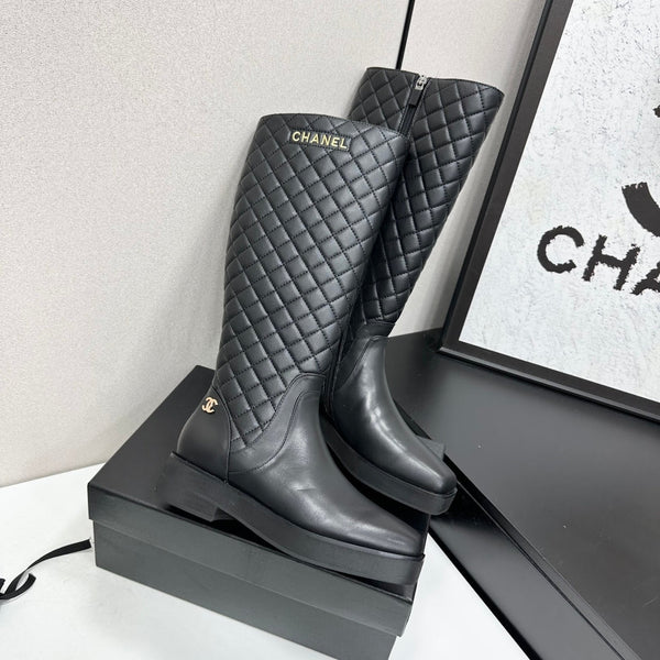 CC 26s Quilted Knee High Boots Black Leather 109242