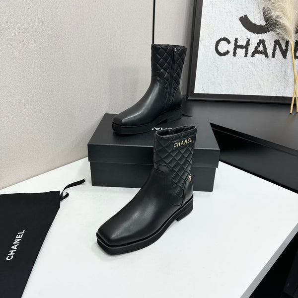 CC 26s Quilted Ankle Boots Black Leather 109241