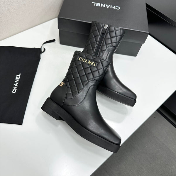 CC 26s Quilted Ankle Boots Black Leather 109241