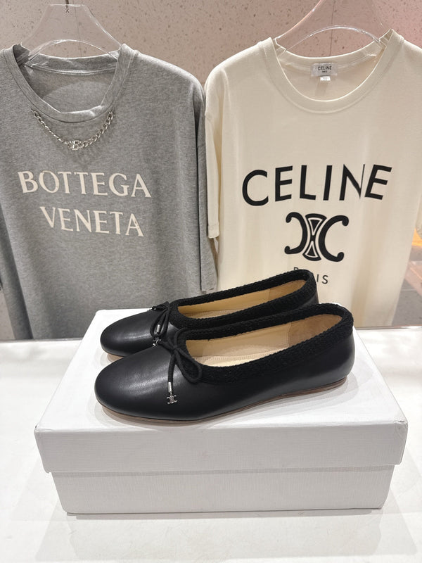 CL 26s Ballet Flats In Black Calfskin With Bow