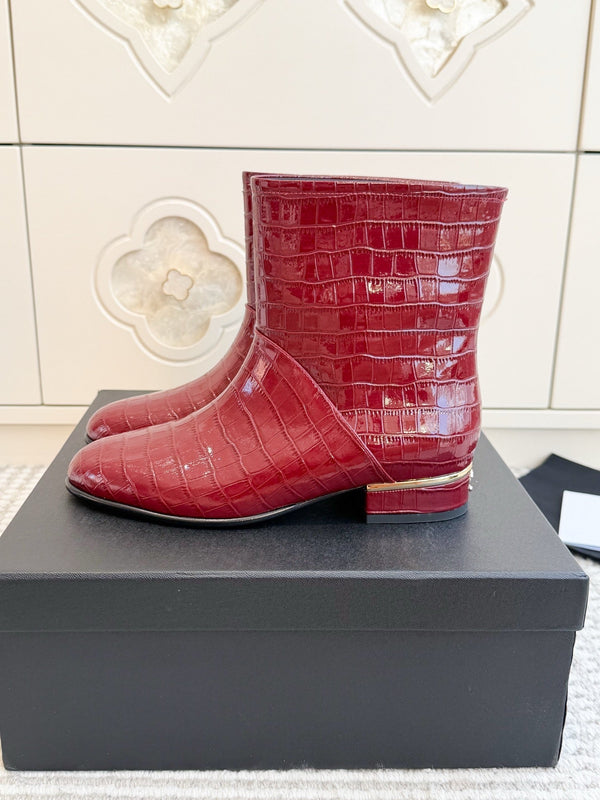 CC 26s Croc Embossed Ankle Boots Burgundy Patent Leather  122040