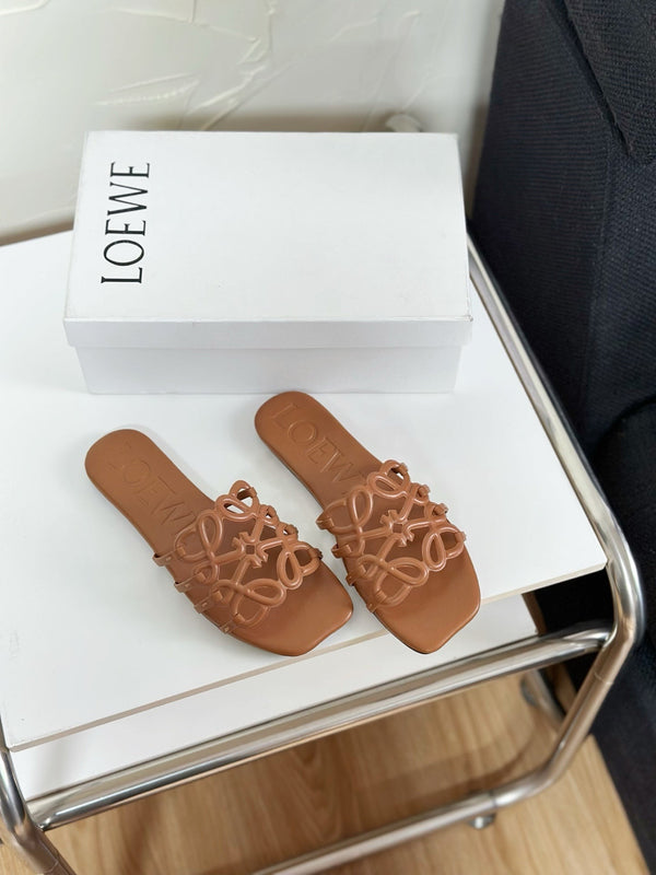 Petal Anagram Slide in Gold Soft Calfskin 273517
