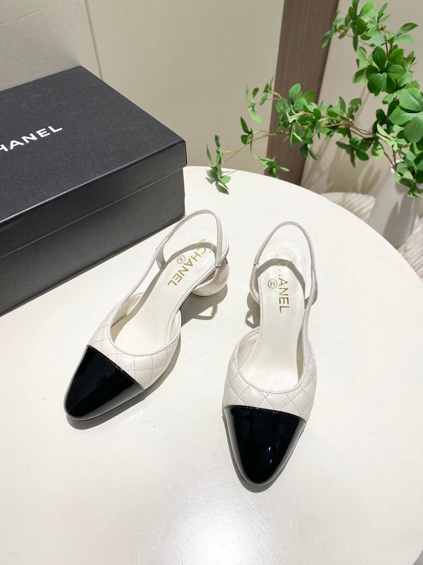 CC 26P Slingback Pearl-Shaped Heel 7cm White Black Quited Leather 767267