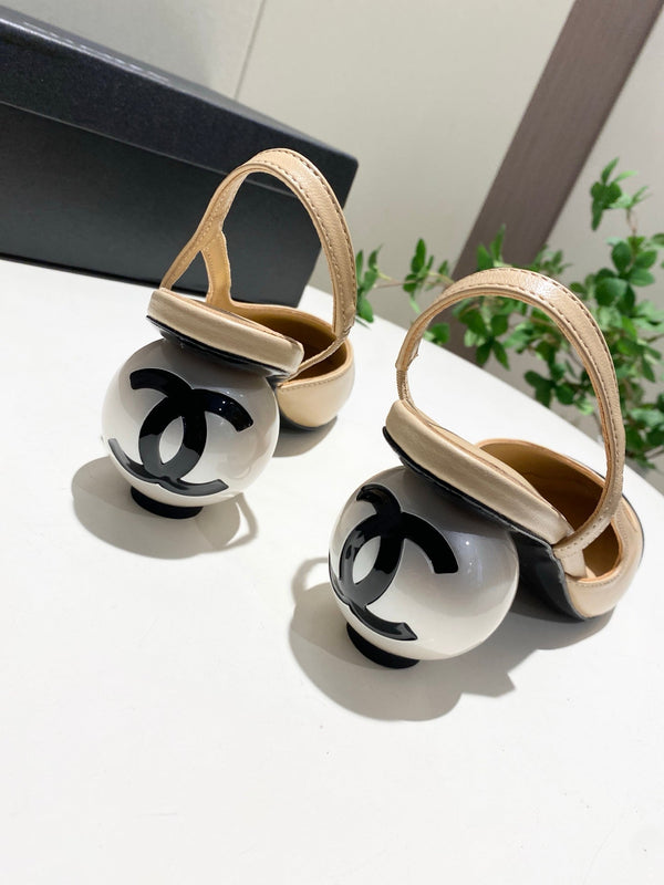 CC 26P Slingback Pearl-Shaped Heel 7cm Black Beige Leather 767271