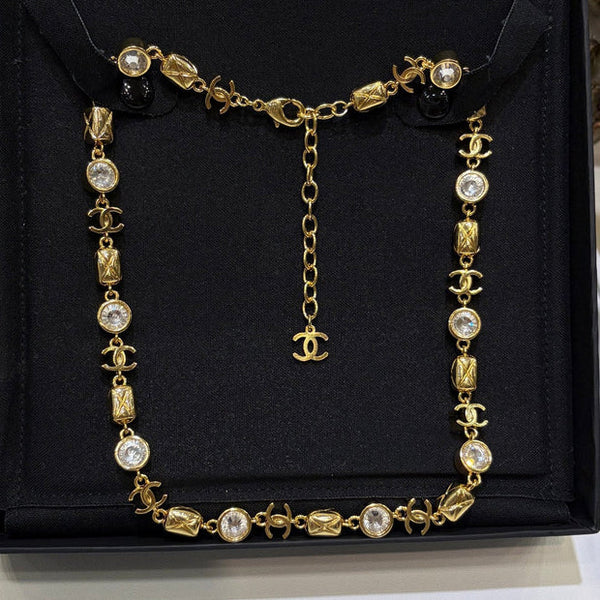 CC 2026 Gold Double C Diamond Pattern Crystal Necklace