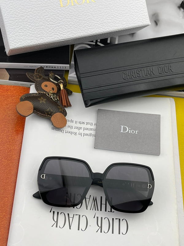 MONTAIGNE SUNGLASS CD4291 IN ACETATE