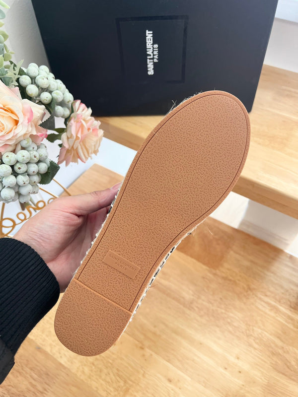 SL YVES EMBOSSED LOGO SLIP ON WHITE AND BLACK CALFSKIN