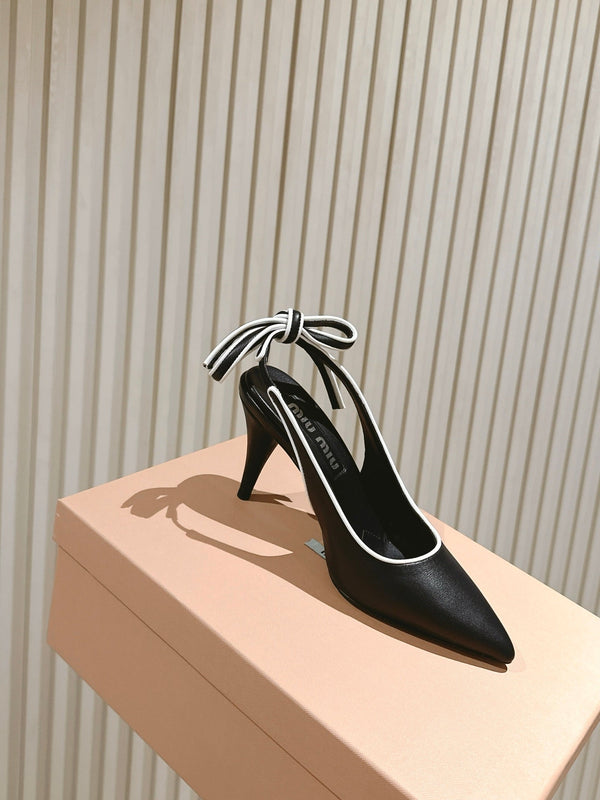 Miu Mordoré Pointed Toe Slingback Pumps 85mm Black Cowhide Sheepskin 445788