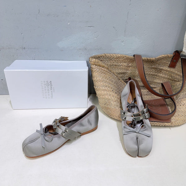 MM Strappy Split-Toe Ballerina Grey Satin 893691
