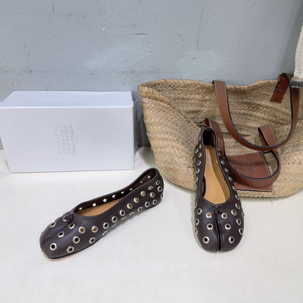MM Bellissima Ballerina Eyelet Details Coffee Cowhide 893693