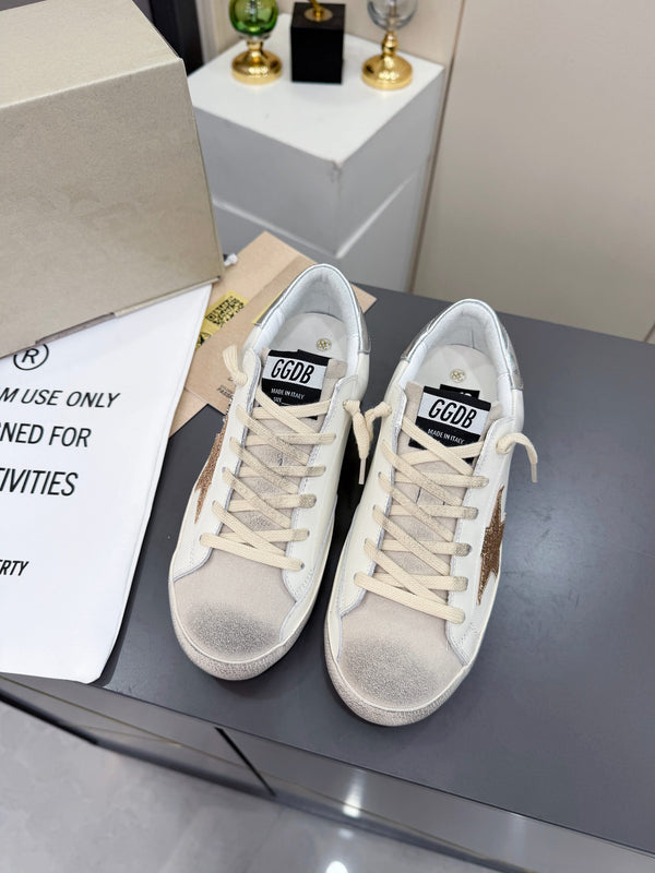 Golden Goose 26s Superstar Sneakers White Gold Glitter Leather 735895