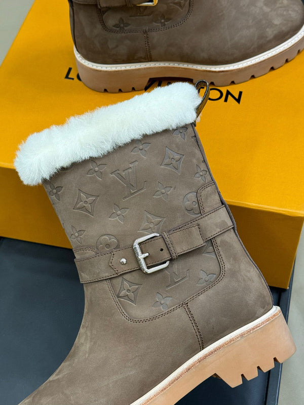 LV Territory Flat Ankle Boots Coffee Suede Wool 542259