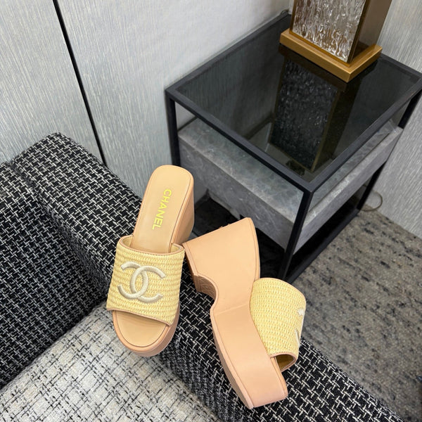 CC 26s Platform Slide Beige Raffia Sheepskin 688702