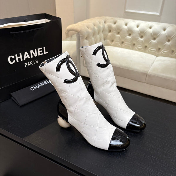CC 26s Mid-Calf Pearl Boots 6.5CM White Quited Calfskin 957732