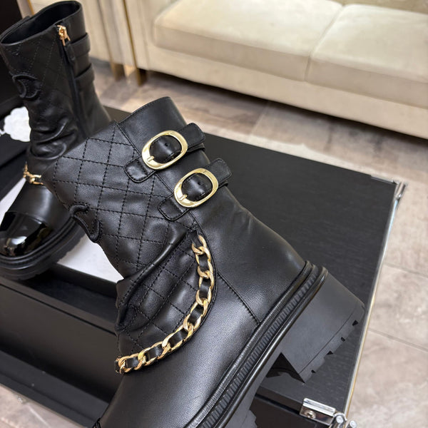 CC 26s Combat Boots Black Quilted Patent Calfskin 957754