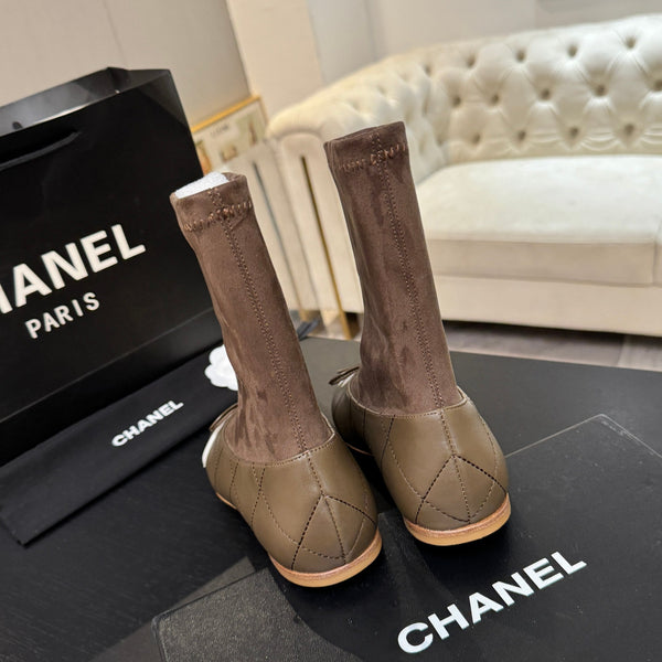 CC 26s Cap-Toe Sock Boots Khaki Suede Leather 106824