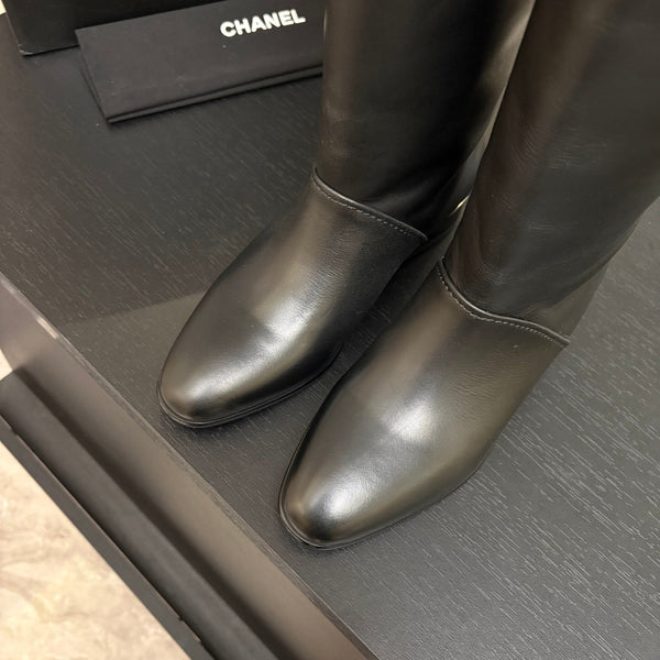 CC 26s Knee-High Riding Boots Black Calfskin Leather 106812