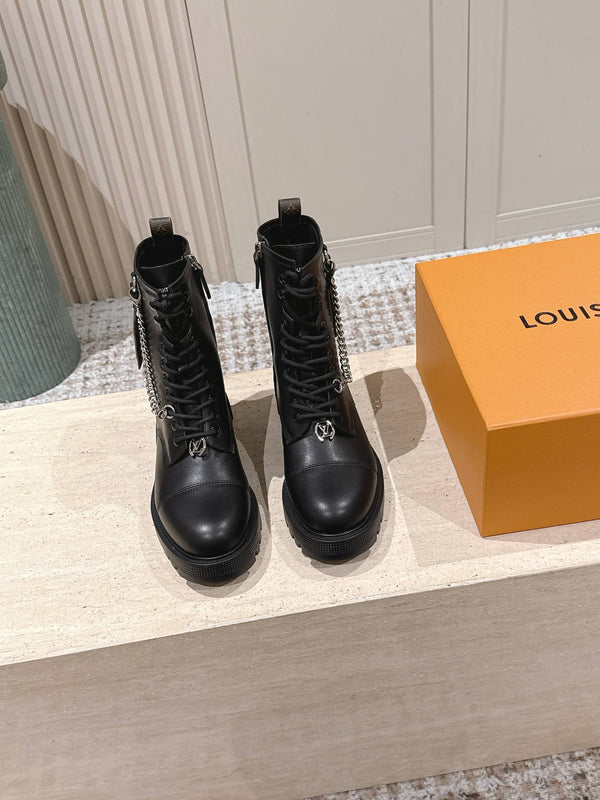 LV District Ranger Ankle Boot Black Plain Calf Leather 555687