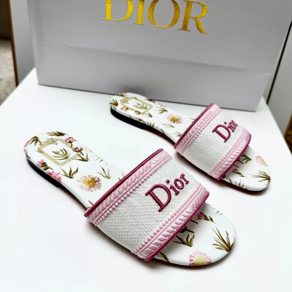 CD 26s Floral Embroidered Sandals White Pink Canvas 683033
