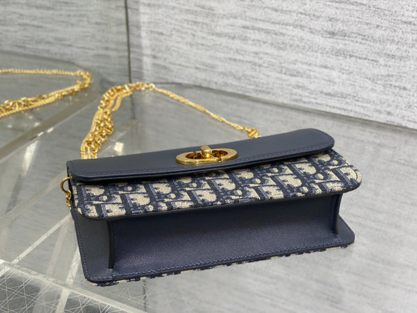 MONTAIGNE AVENUE MINI 22 BAG IN NAVY BLUE CALFSKIN AND MONOGRAM OBLIQUE JACQUARD