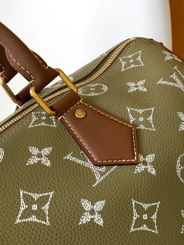 LV Speedy Bandoulière 40cm Green Sancha Monogram Calfskin GHW
