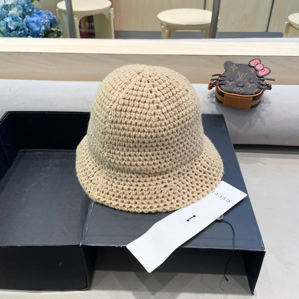 KNITTED BUCKET HAT IN TORTILLA BROWN WOOL 413397