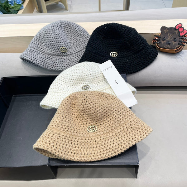 KNITTED BUCKET HAT IN TORTILLA BROWN WOOL 413397