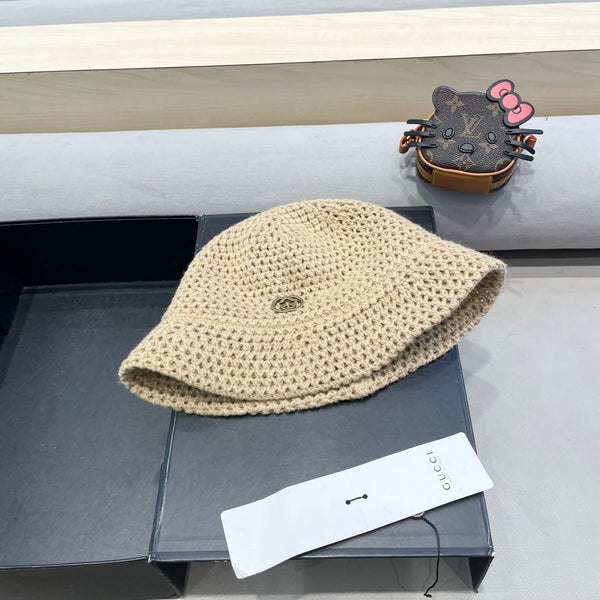 KNITTED BUCKET HAT IN TORTILLA BROWN WOOL 413397