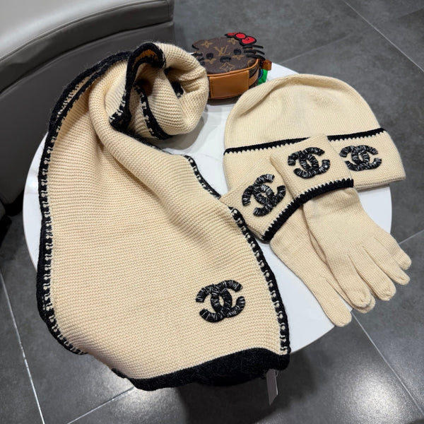 CC Hat Scarf Gloves Set Light Beige Black Knit 470401