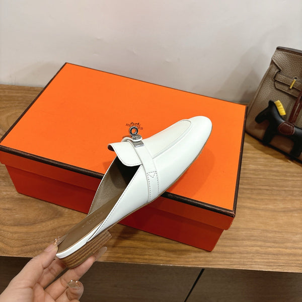 HM 26s Kelly Mule In White Calfskin Silver Hardware