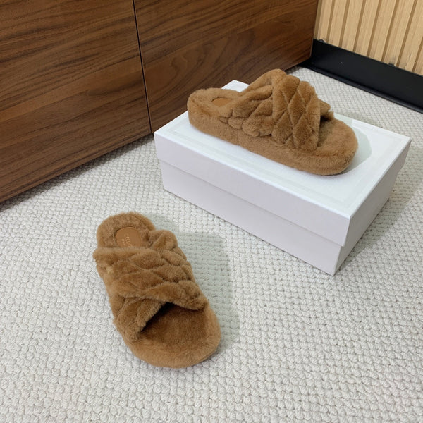 CL 26s Cross-Strap Sandals In Brown Wool